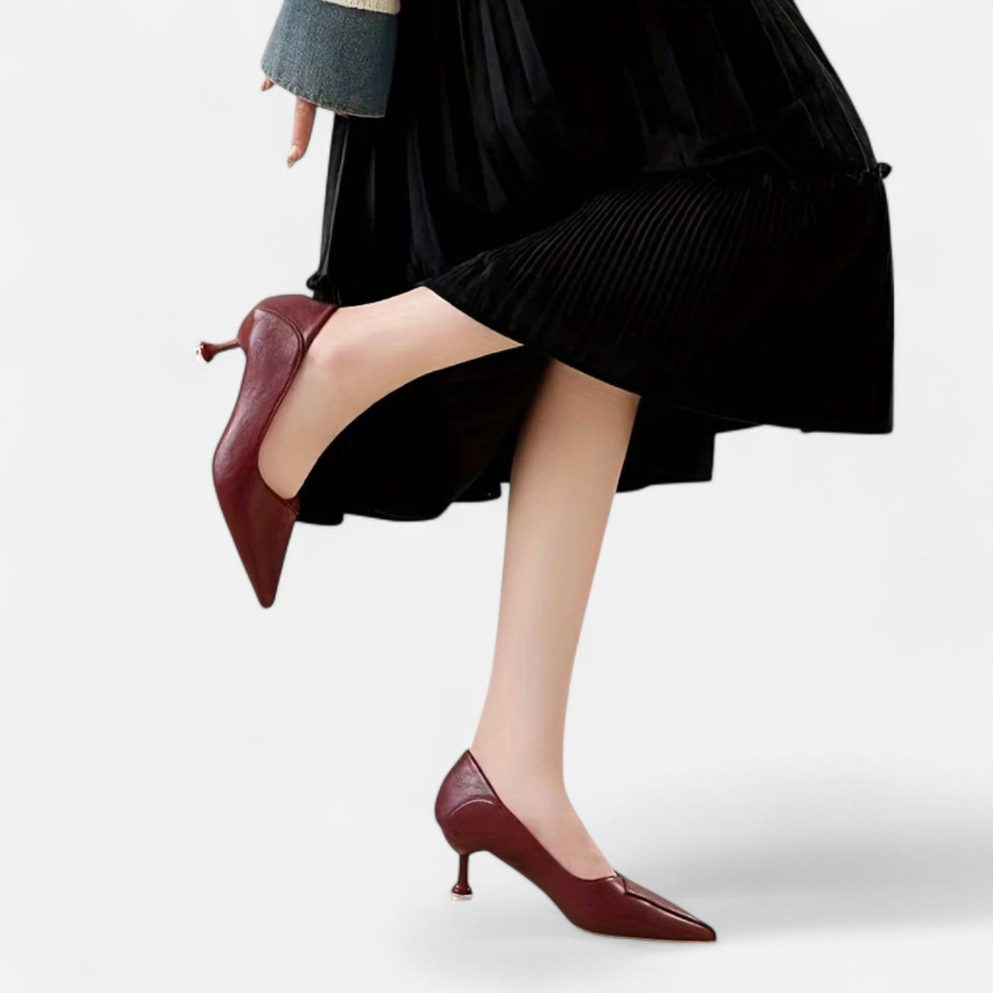 Belmoir Women's Black Pumps | Pointed Toe, Chic Kitten Heel