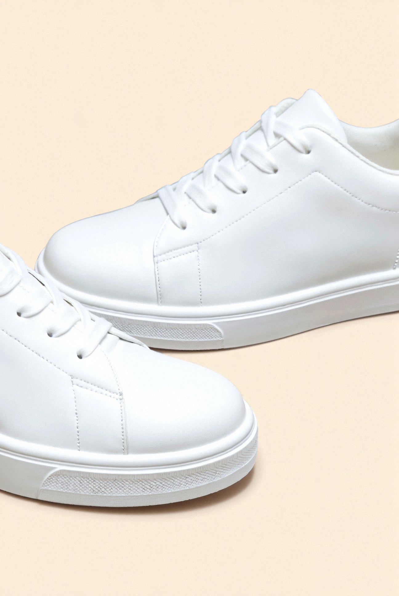 Owen Classic Sneakers | Elegant Solid Color Design 3